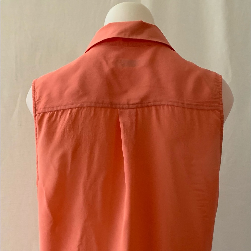 EQUIPMENT 100% SILK Sleeveless Button Shirt - Picture 5 of 9